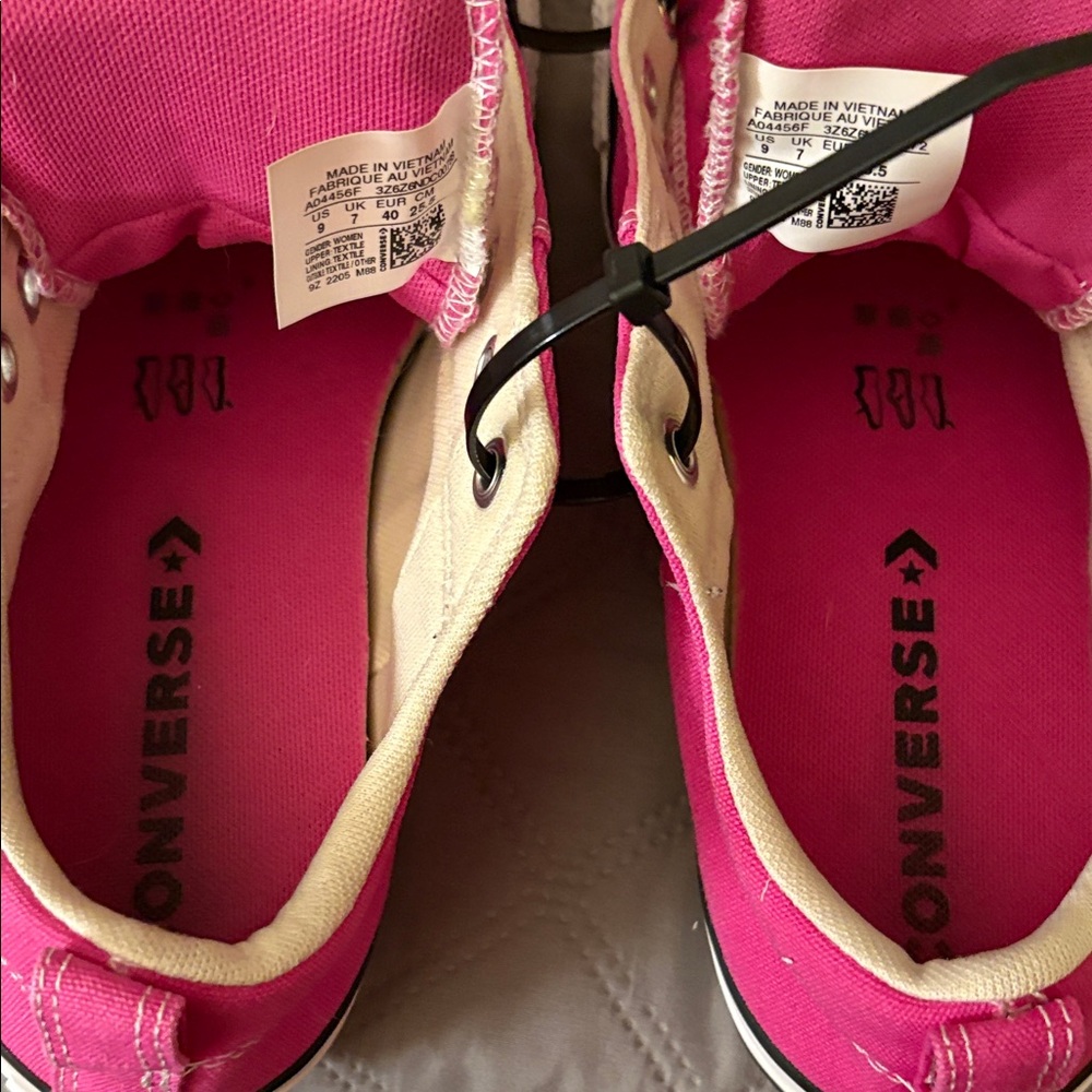Converse Pink Canvas Sneakers - Picture 5 of 7